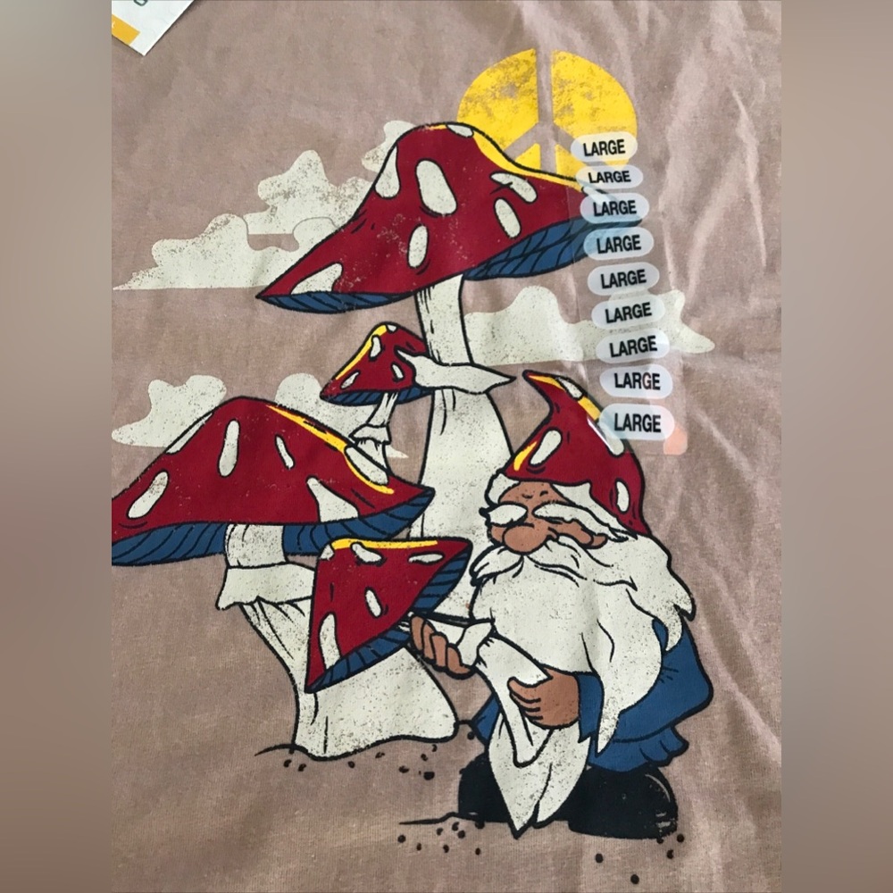 Earthbound T-shirt mush gnome large beige new with tags